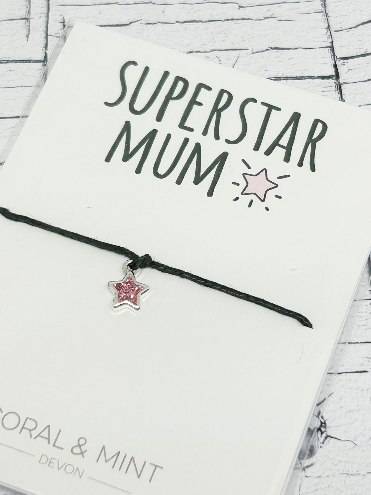 'Superstar Mum' Pink Glitter Star Sentiment Charm Bracelet.