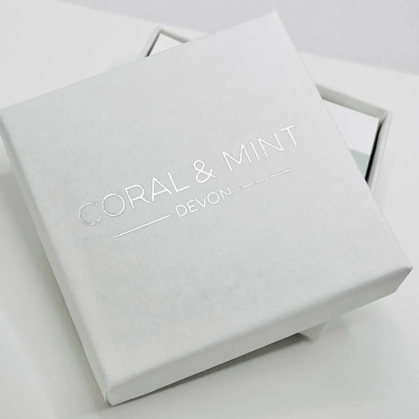 Coral & Mint gift box - Eve & Flamingo