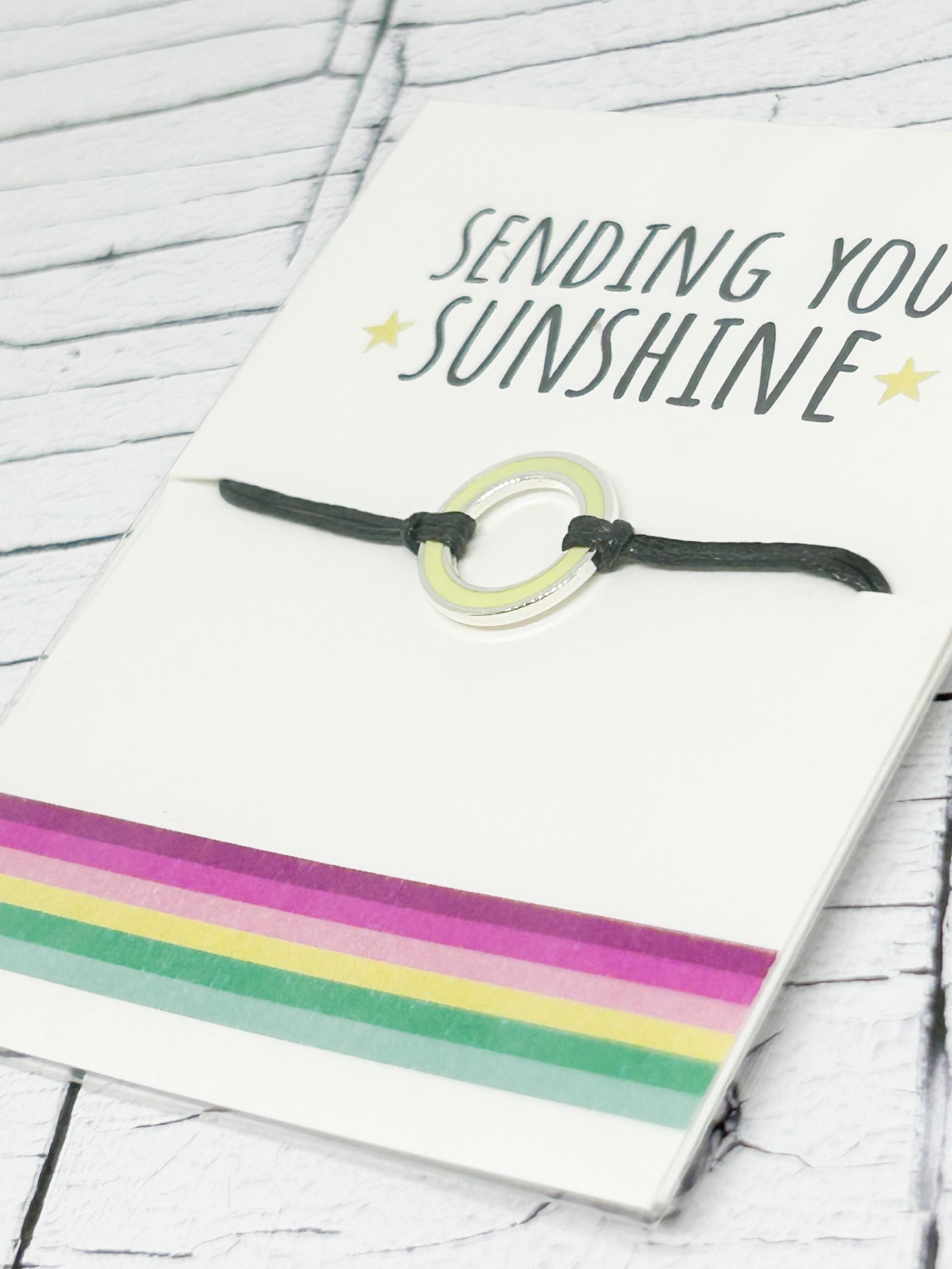 'Sending You Sunshine' Sentiment String Bracelet.